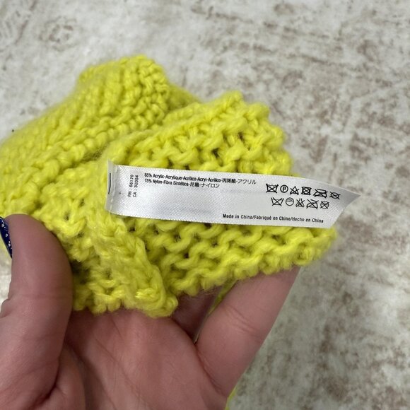 Urban Outfitters Hat Beanie Fitted Womens One Size Yellow Knit Pom Pom Ear Flap - Picture 5 of 7